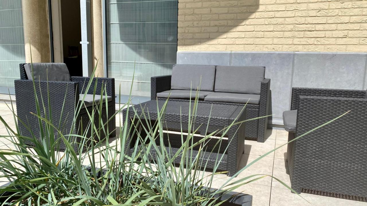 Deluxe Apartment With Shared Pool オステンド エクステリア 写真